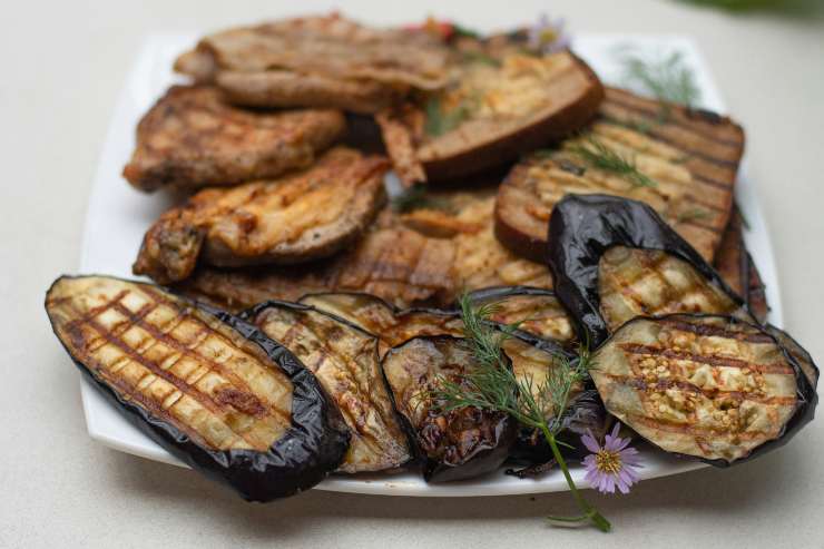 melanzane grigliate a fette 