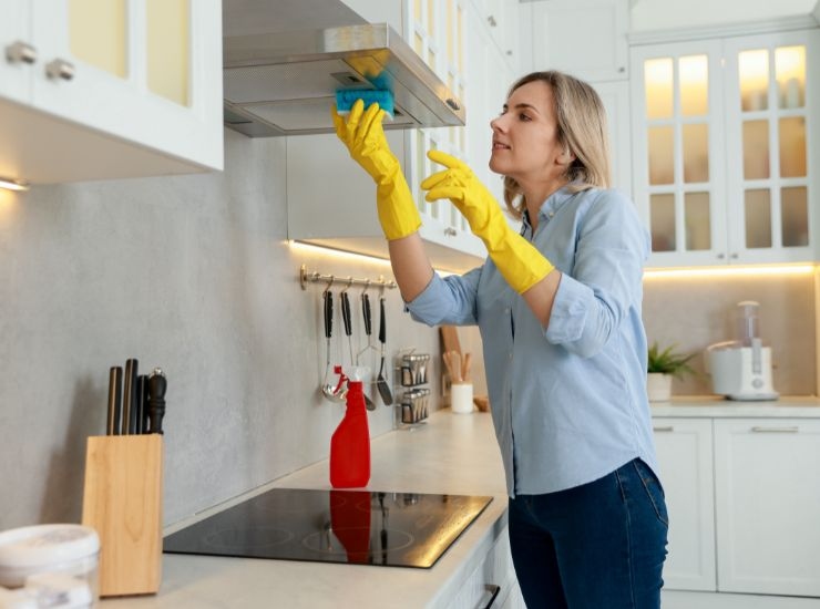 Neutralizzare i cattivi odori in cucina