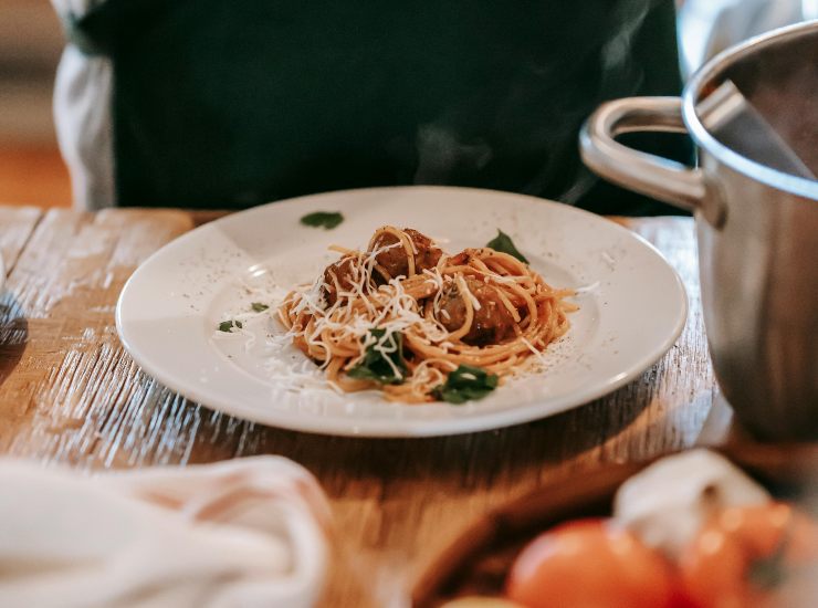 Spaghetti with meatballs (pexels.com) - romagnaatavola.it