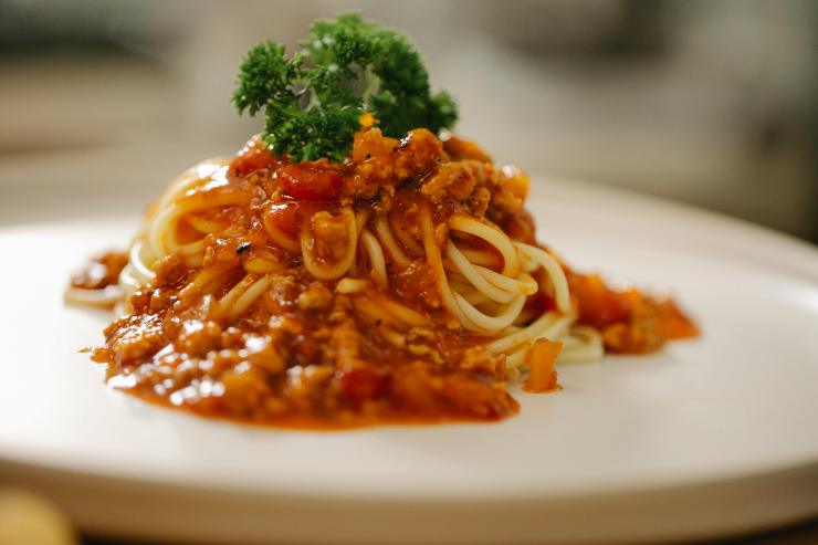 piatto di spaghetti al ragù