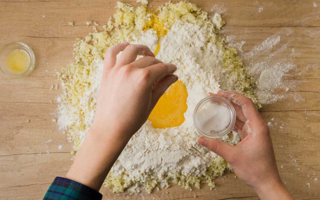 Le Zdoure romagnole lo sanno: il ripieno dei cappelletti si fa solo così | Il resto sono chiacchiere