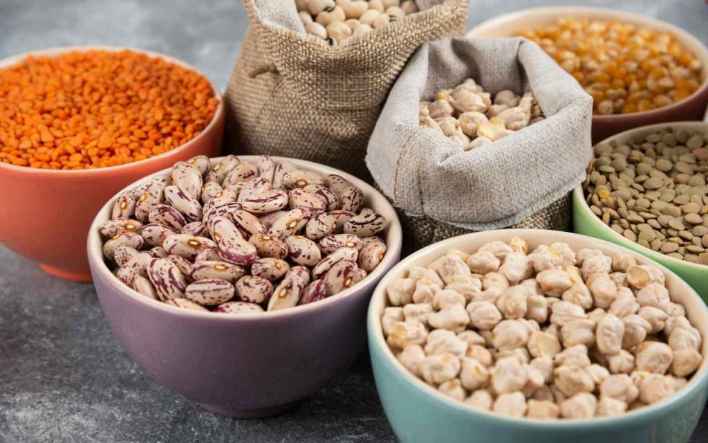 Attenzione ai LEGUMI: cosa c’è davvero dentro alle buste dei supermercati | In pochi li compreranno ancora