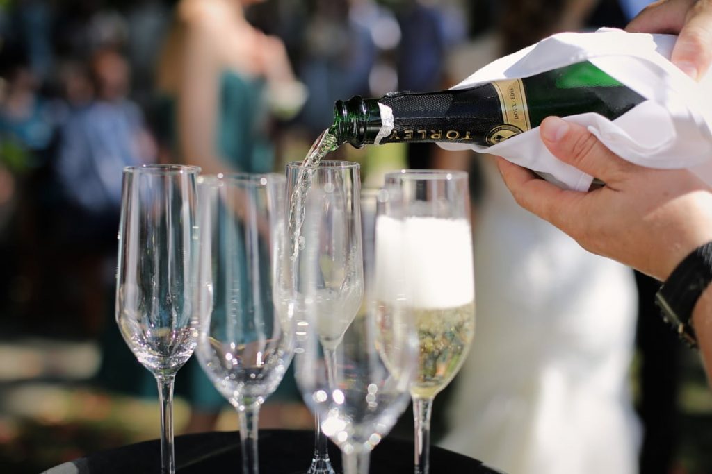 Un Viaggio Sensoriale nello Champagne: Degustazione d’eccezione al Quartopiano di Rimini