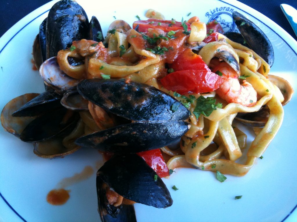 Delizioso Spaghetto allo Scoglio al Kolibrì di Savarna: un’offerta speciale
