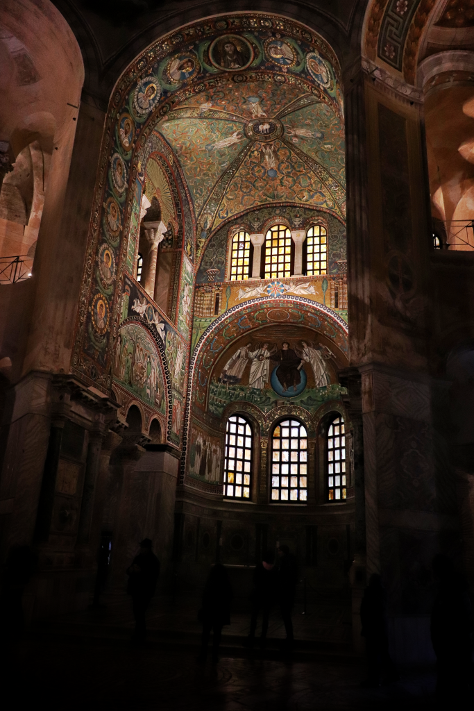 Ravenna: Un Viaggio Gastronomico tra le Antiche Porte