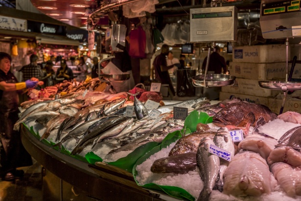 Sfatando i miti sul consumo di pesce: un’analisi scientifica