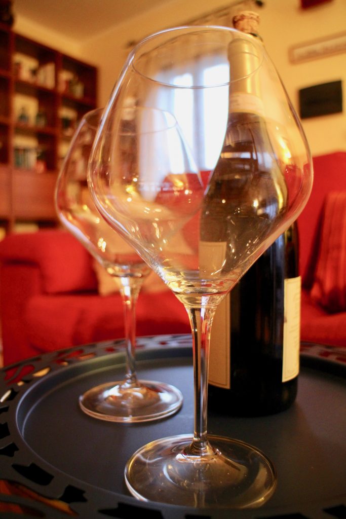 Il piacere della degustazione vinicola: una guida per amatori