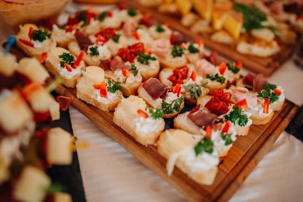 Il pasto mattutino estivo: consigli per una colazione sana e gustosa