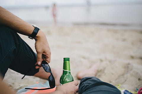 Domeniche di musica e mare all’Hookipa: Aperitivo in spiaggia a Marina di Ravenna