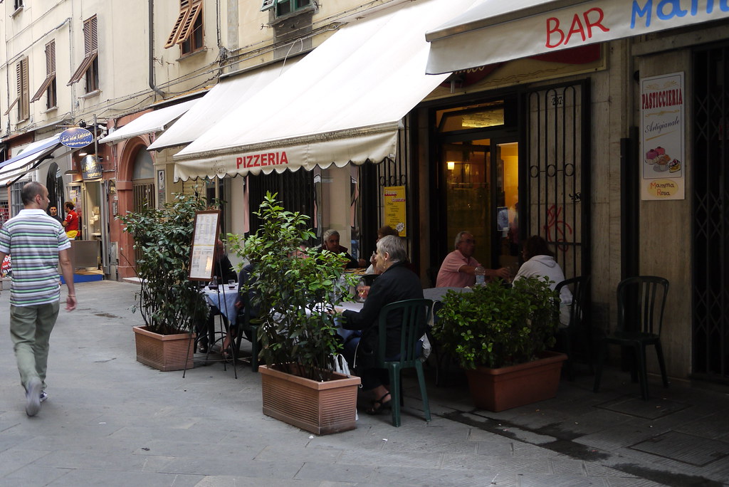 Il Brando di Los Locos: Pizza, Panini e Divertimento a Forlì