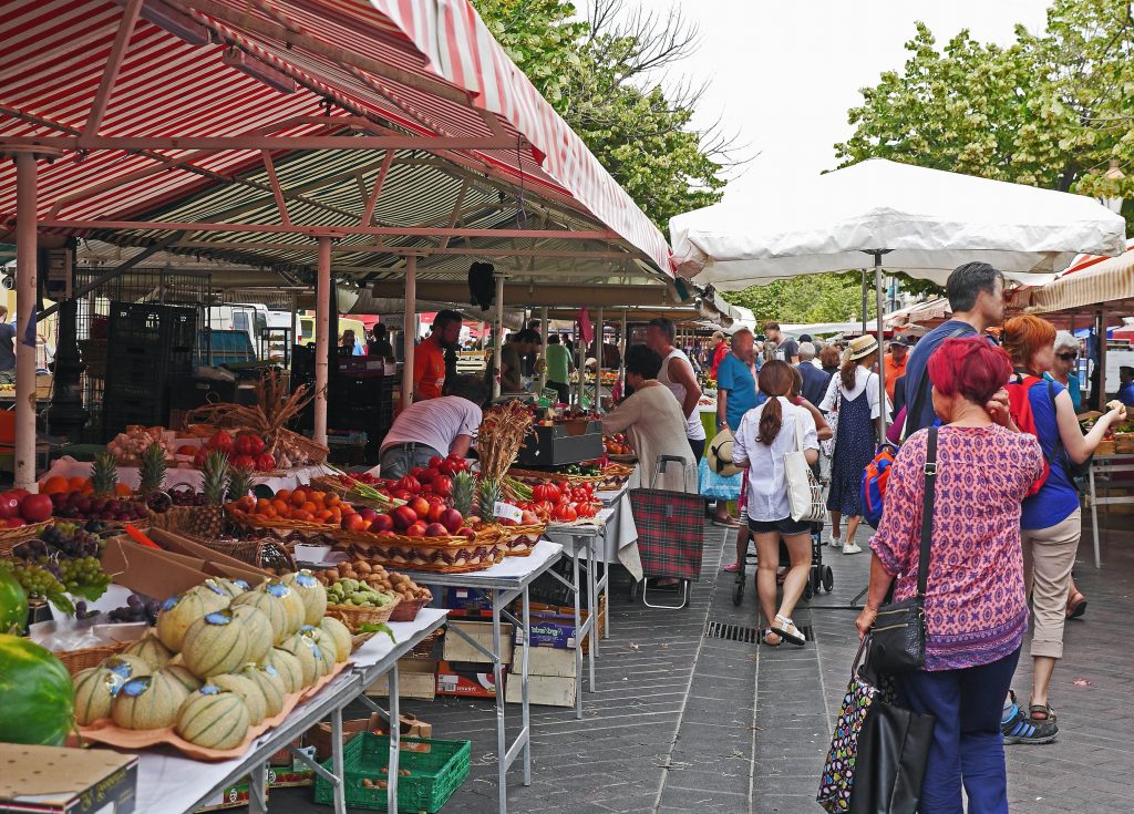 Savignano sul Rubicone: “Loverie a…” – Un’esperienza Gastronomica e Automobilistica