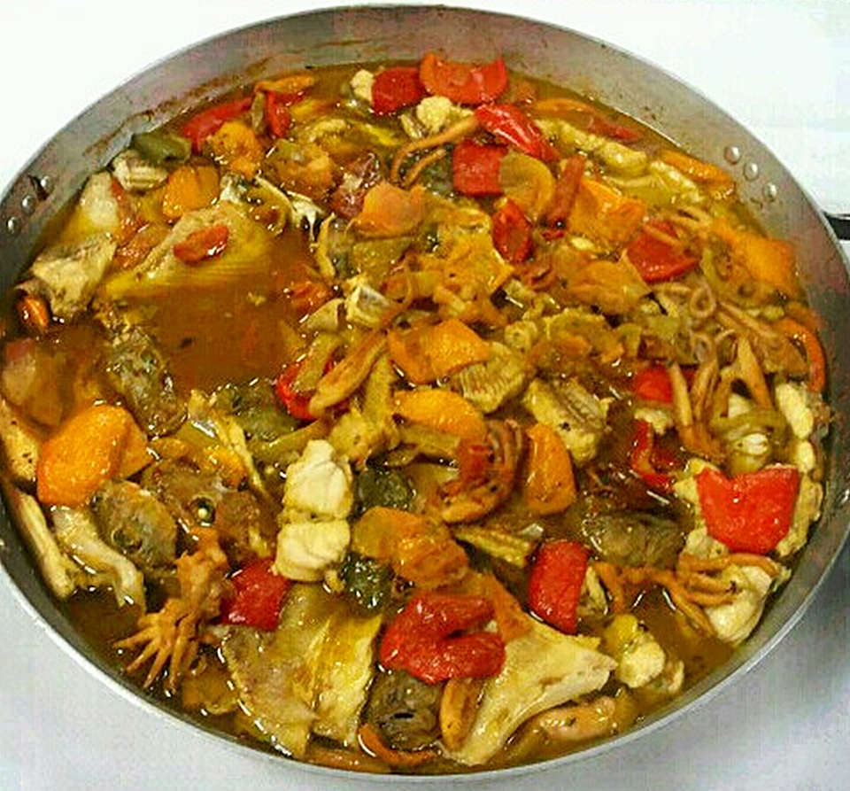 Zuppa di Paganelli: Un Delizioso Brodo di Pesce della Romagna