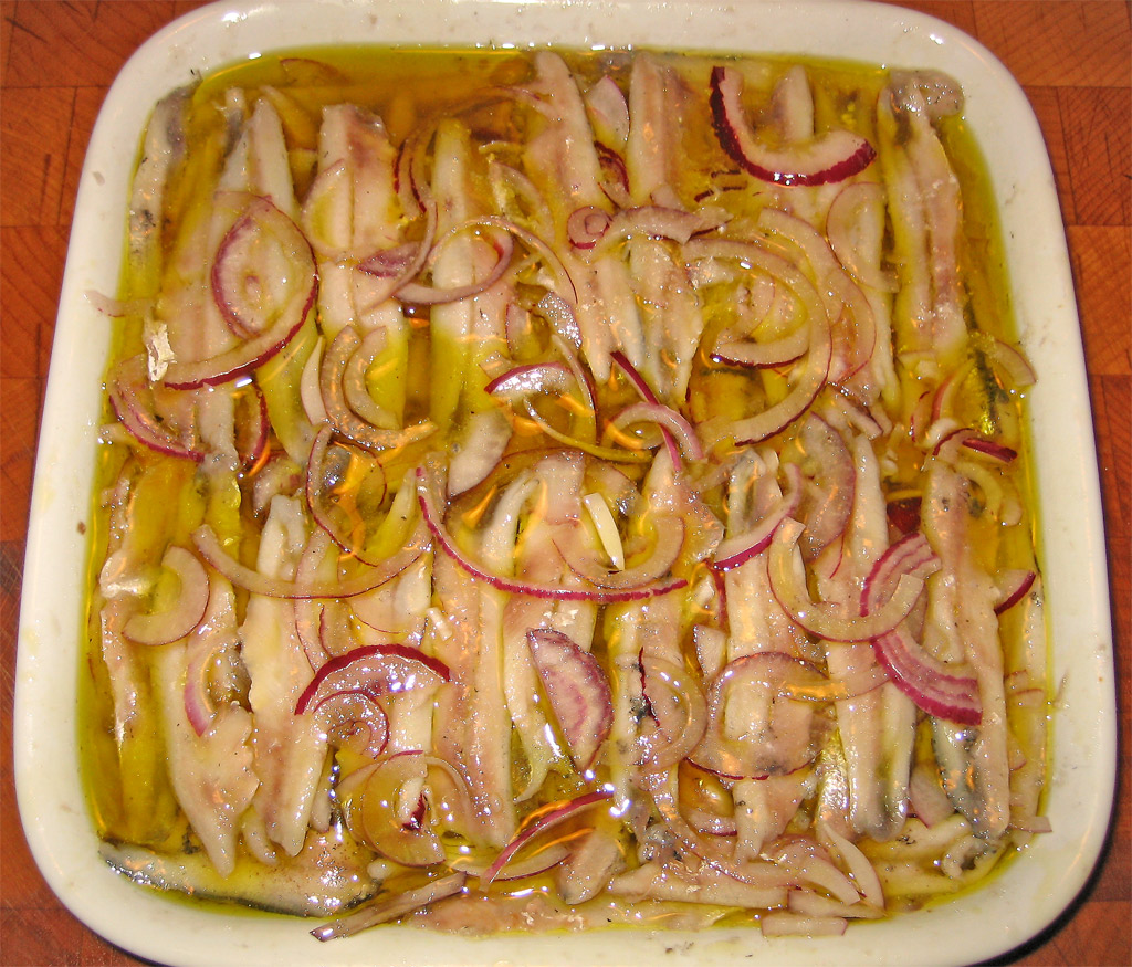 Un piatto romagnolo semplice e gustoso: le alici marinate