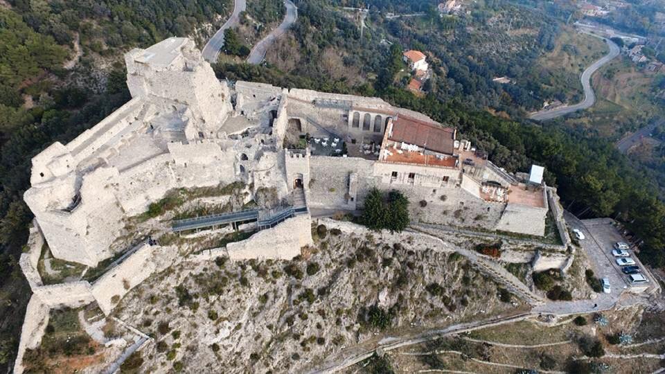 Piazza Fellini: Un’Oasi Gastronomica a Rimini