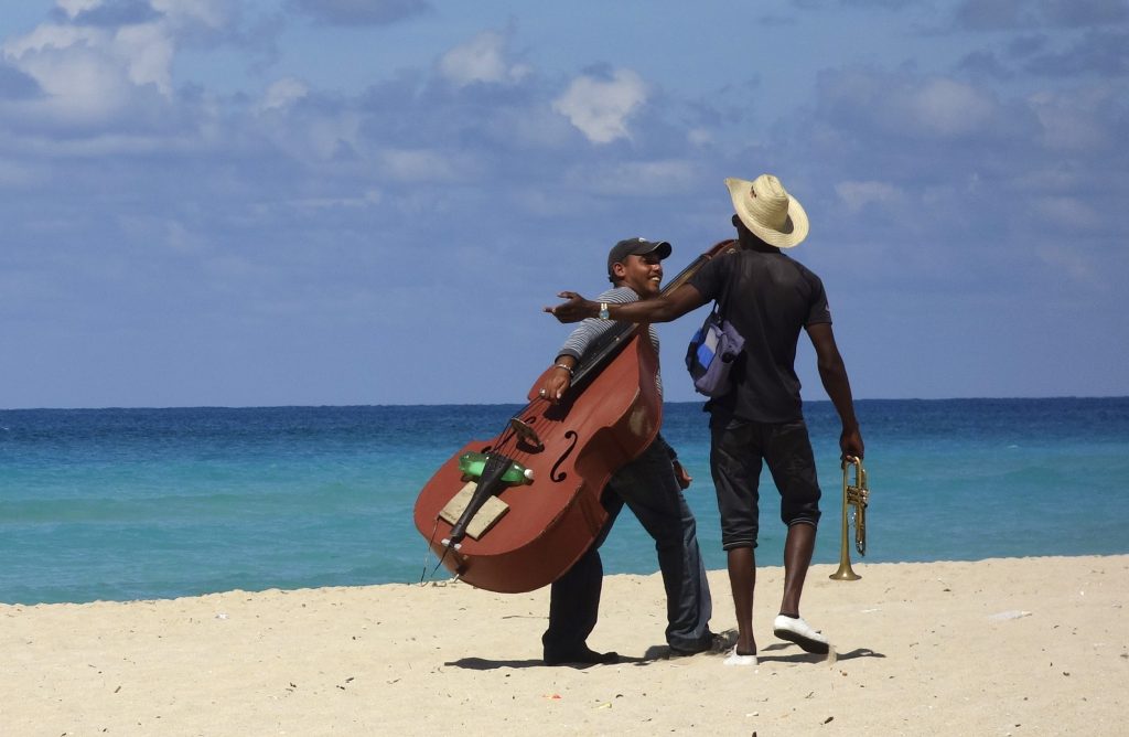 Jazz itinerante sulla spiaggia di Cattolica: “Strariva” il 17 giugno