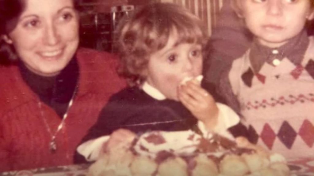 Foto di una bambina (screenshot) - romagnaatavola.it