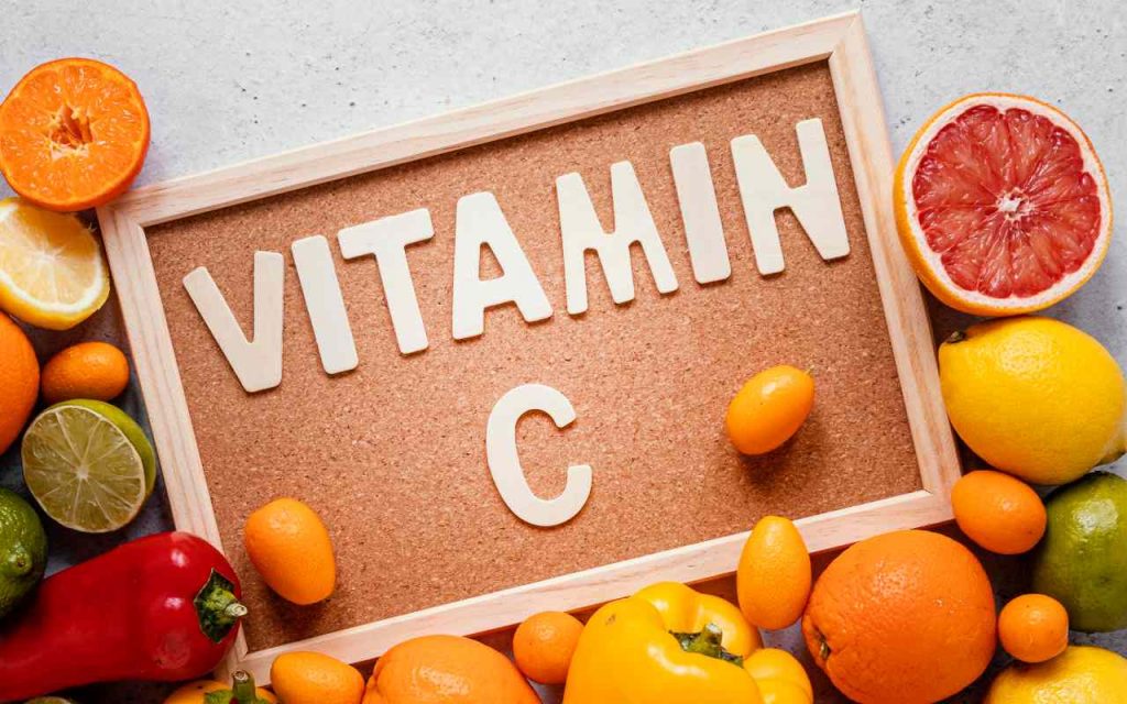 Altro che arance e mandarini, questo alimento è strapieno di Vitamina C: lo mangiate e dite addio a influenza stagionale | Piace anche ai bambini