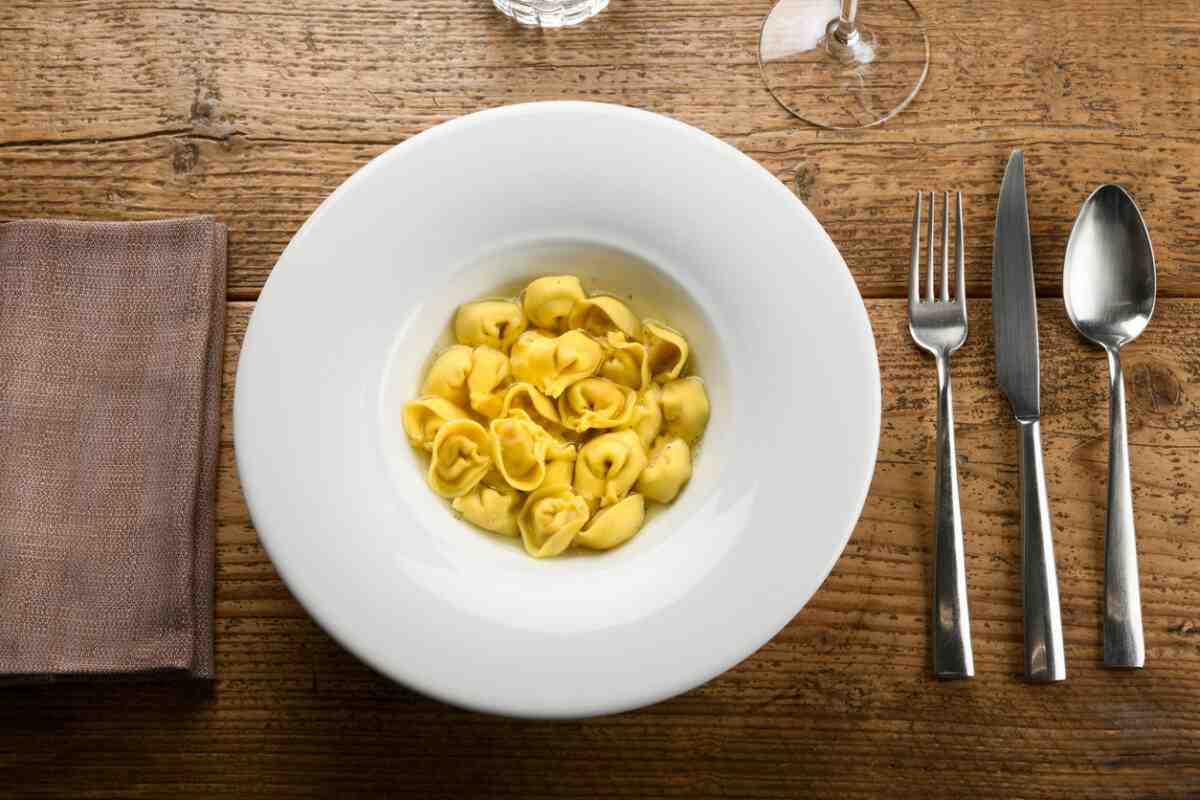 I cappelletti hanno scritto la storia culinaria romagnola, ma da dove arrivano non lo sa nessuno
