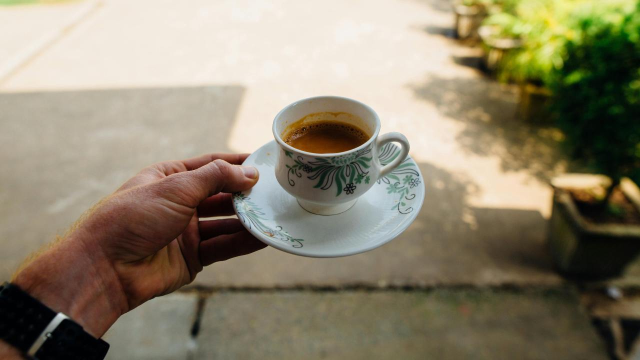 Colazione per strada (pexels.com) - romagnaatavola.it