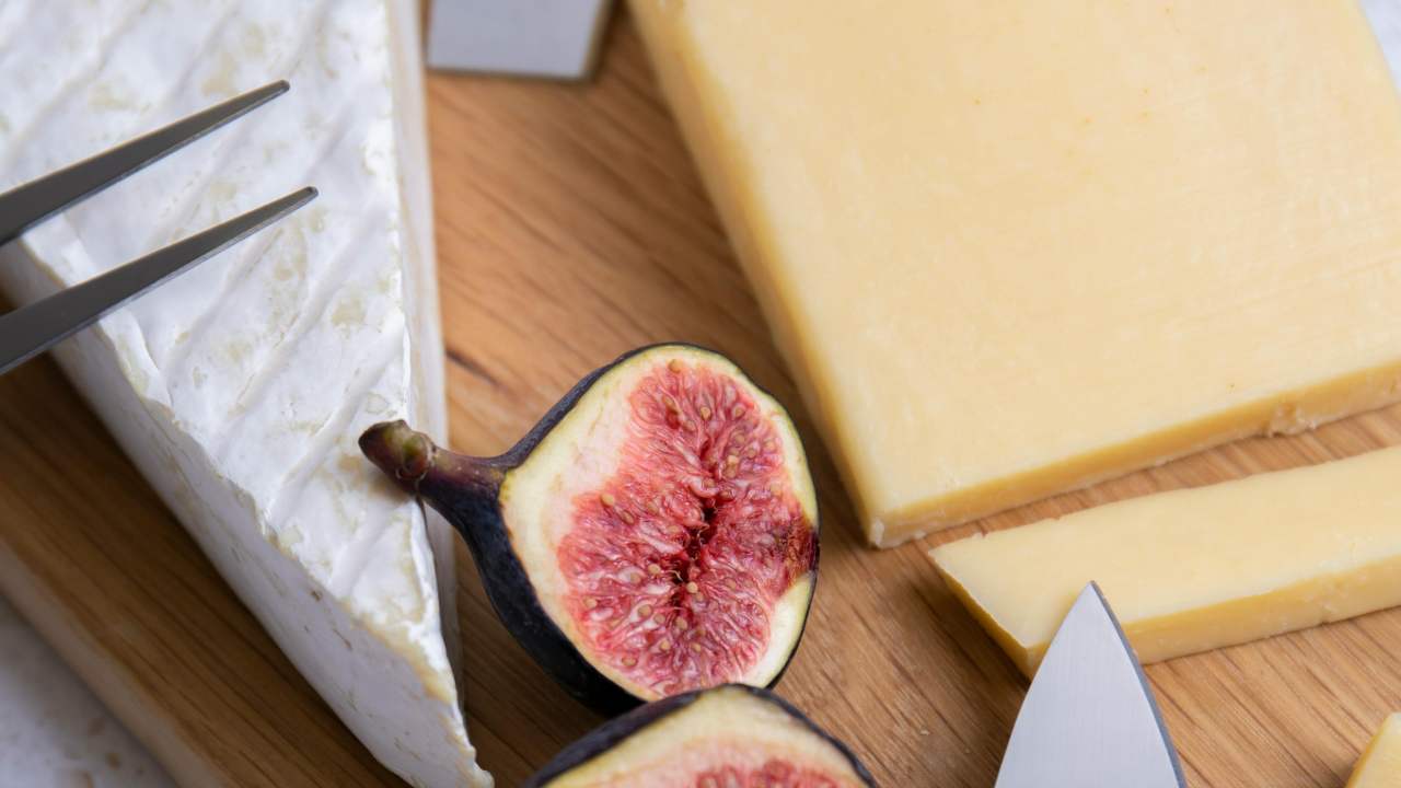 Formaggio contaminato (pexels.com) - romagnaatavola.it