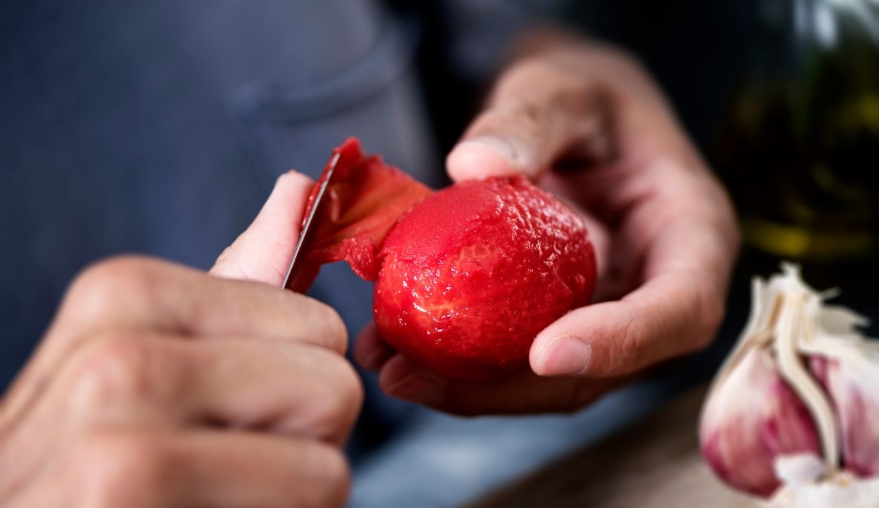 Come spellare i pomodori