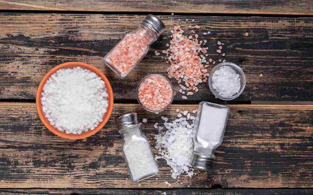 Sale nell’acqua della pasta, “Non vi permettete di usare questo”: dovete buttare tutto, pentola compresa poi