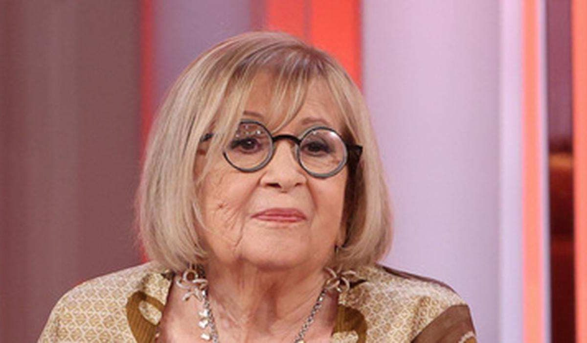 Anna Moroni travolta dallo scandalo: “Dolci illegali in tutta Europa” | La rivelazione in diretta