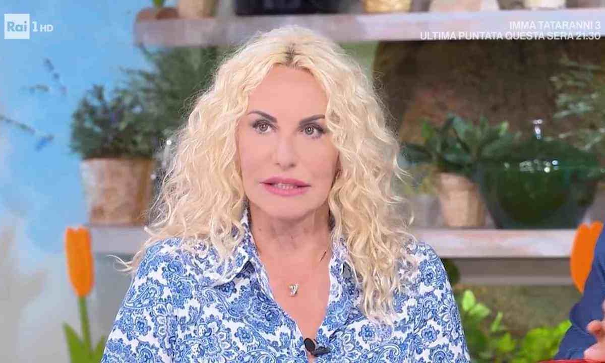 Antonella Clerici, vicissitudini della malattia: non c’è tregua per lei | arriva un altro colpo inaspettato