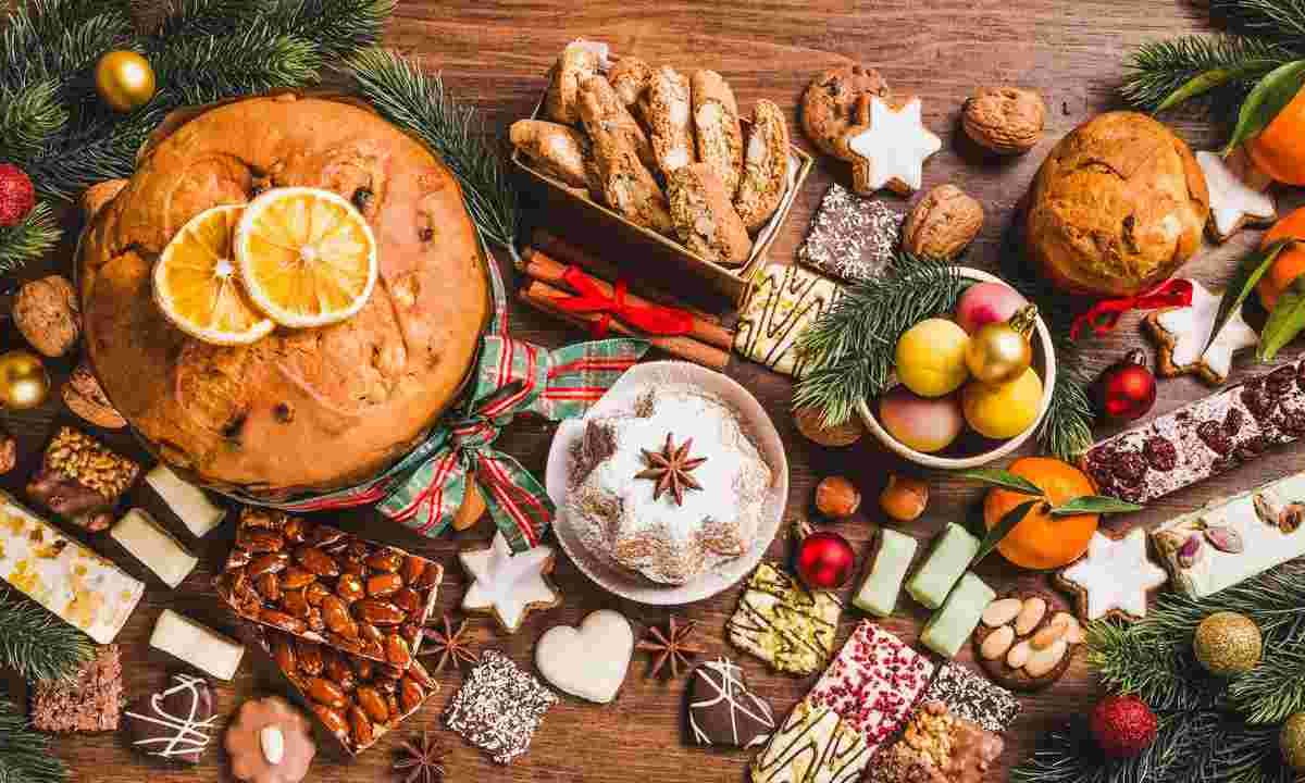 Natale e chili in più: ecco i piatti che ingrassano di più | come evitarli preparando delle leccornie salutari