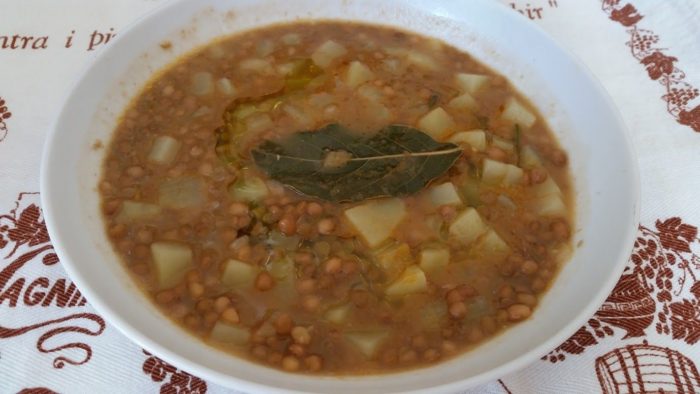 Zuppa di lenticche e patate
