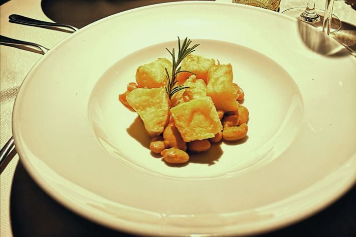 Baccalà fritto con umido di fagioli borlotti - Locanda dei Salinari - Cervia