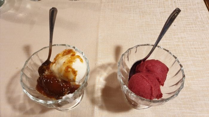 sorbetto al melograno” e il “gelato di squacquerone con fichi caramellati” La Chiacchera di Covignano